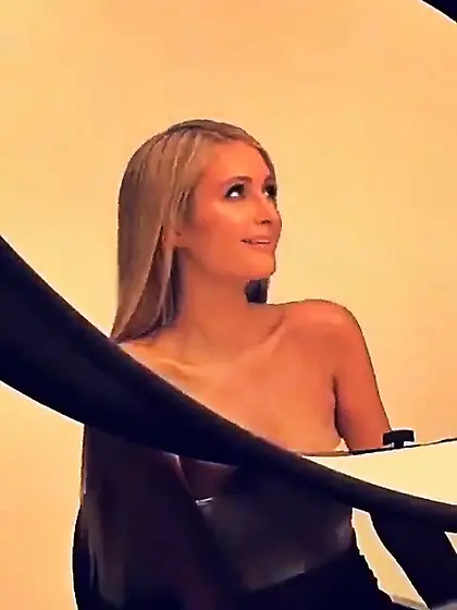 Paris Hilton Topless