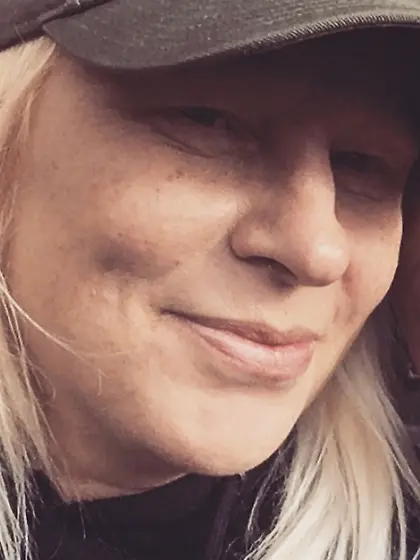 Mature milf likes alot of cock.