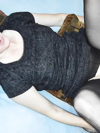 Redhead MILF Layla is fucking a geek