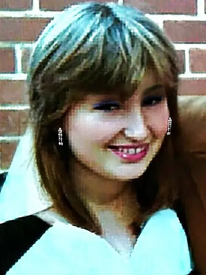 Most Gorgeous sexy babe. I How would you use her?