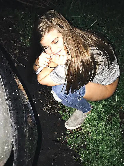 Pissing girls