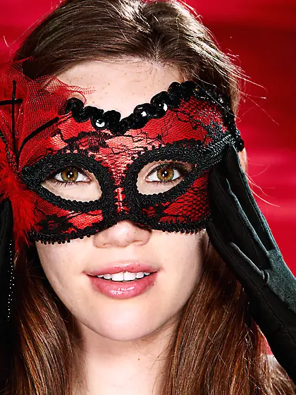 Aria Amor will make your day with this Met Art photo gallery.