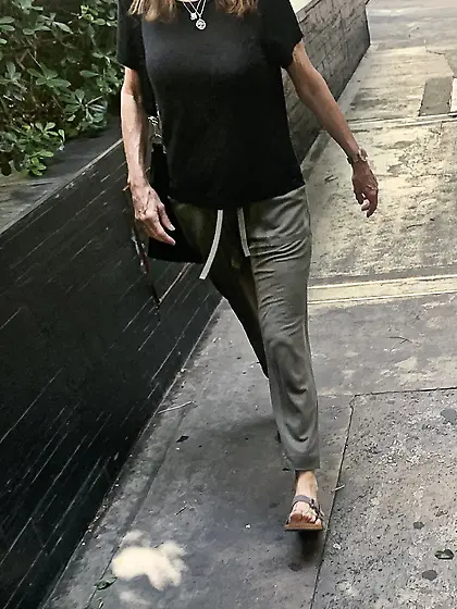 Mature Old Street Unaware Cunts for Dark Fantasies