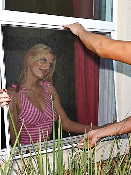 Darryl Hanah takes her denim shorts off and gets her vagina eate