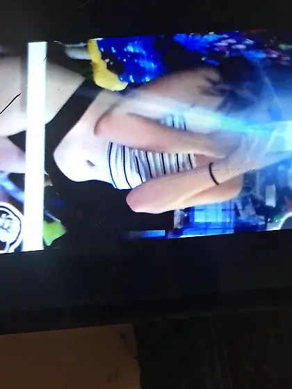 She sends selfies when her boyfriend makes her mad