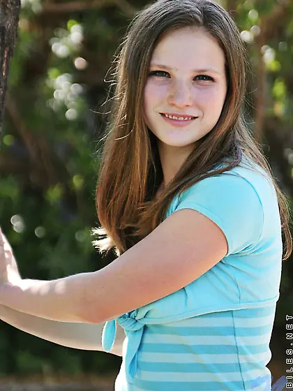 Youthful smoothie Jules Nubiles with cute smile feels no shame w