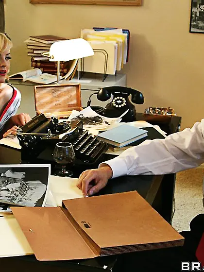 Adorable blonde Alexis Texas in red corset and black nylons has