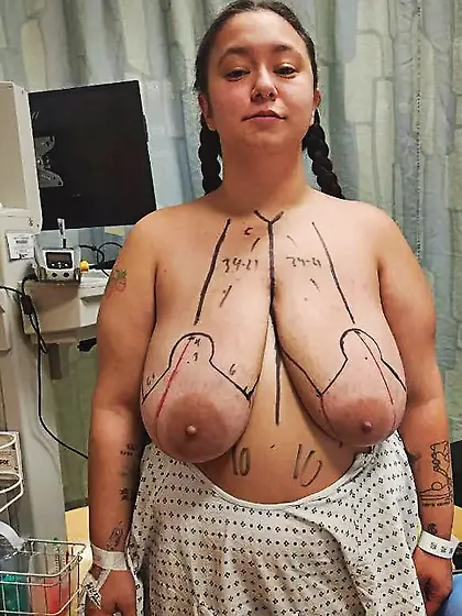 Courtney - 20yr old,  4ft 11 - 34JJ boobs