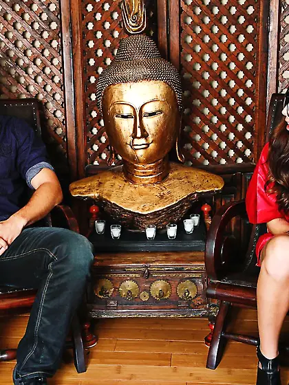 Nerdy teen masseuse Ava Taylor gives her client a happy ending w