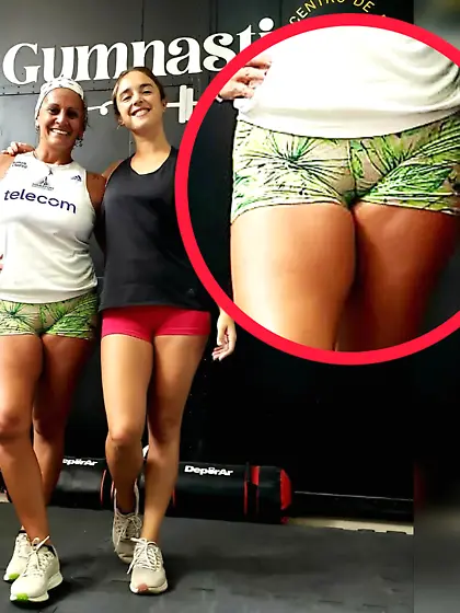 Milf hot cameltoe and ass (3)