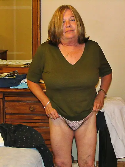 Grannies and Mature Wives Chubby Hairy