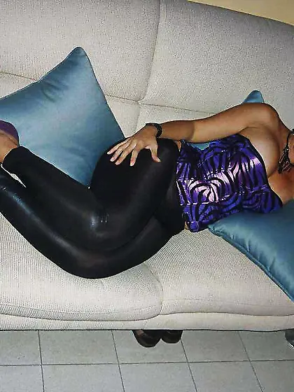 Towheaded latin super-sexy mom