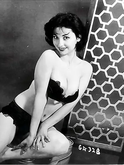 Rita del Monte vintage model