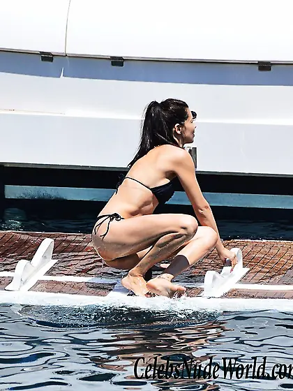 Adriana Lima Shows Her Ass In Bikini On A Boat In Turkey