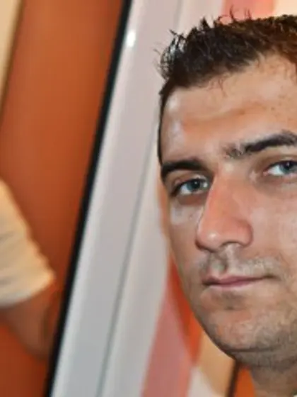 Brunette hottyboy86 perform anal