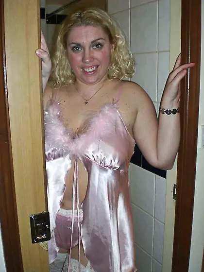 Curvy Stockings Barby from United Kingdom