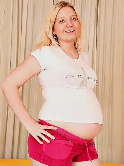 Pregnant blonde black heels