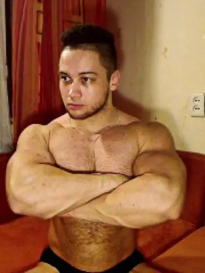 Brunette rimondmuscleart perform close