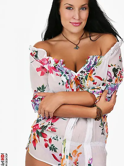 The luxurious brunette girl Carmen Croft seductively playing big