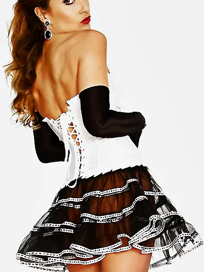 HEISSE NUTTEN IM DIRNDL