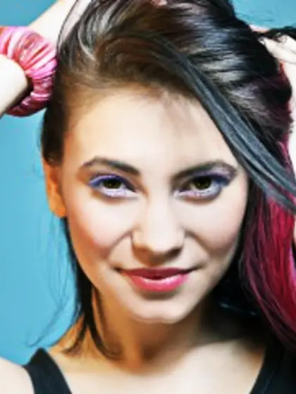 Brunette lily perform cameltoe