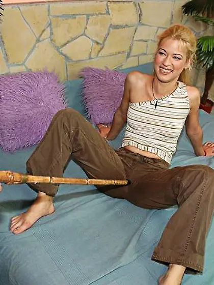 Sexy blondine chick fucking with old hard...