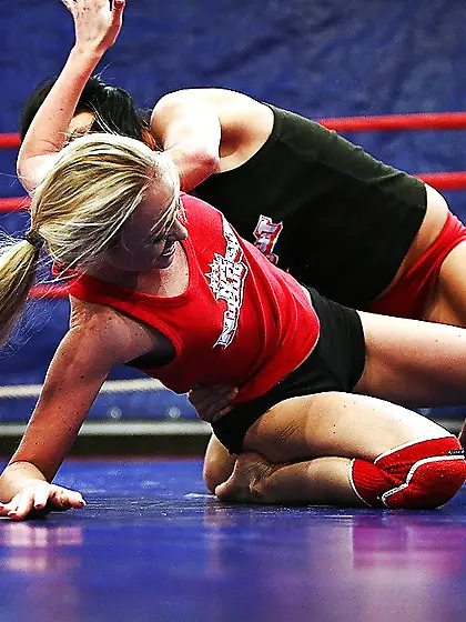 Hungarian rough lesbian pussy licking