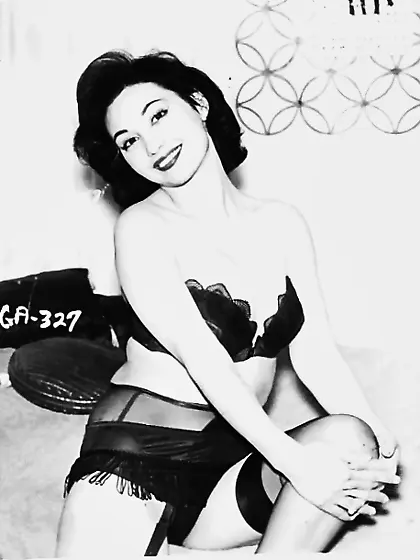 Rita del Monte vintage model