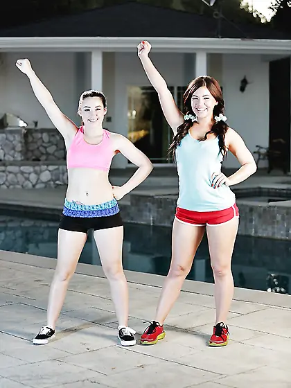 During workout girlfriends become in mood to make out and touch