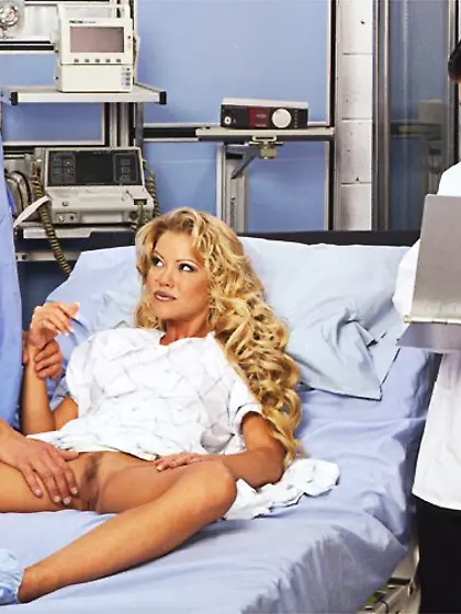 Horny blonde slut Julie Meadows got both of her holes nailed by