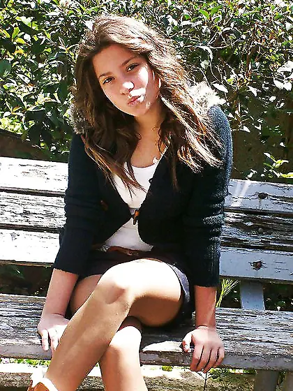 Turkish hot teen feet foot legs ass slut liseli