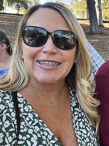 Mardi Gras MILF Cheri