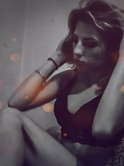 Lindy Laine Mason - FinDom Princess Free Photos