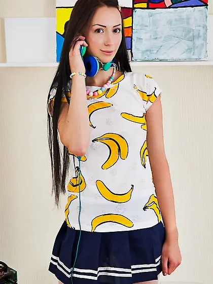 Female DJ in white pantyhose not shy to show her tits and pussy