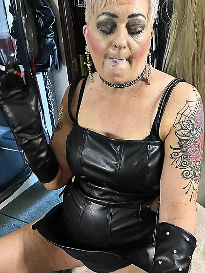 SHIRLEY I AM A WHORE WHO LOVES SMOKING FUCKING