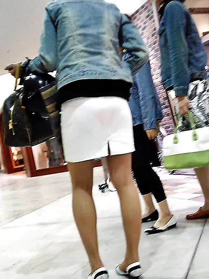 Japanese Girl Back Shots 08