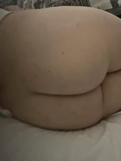 Fuck buddy buttcheeks