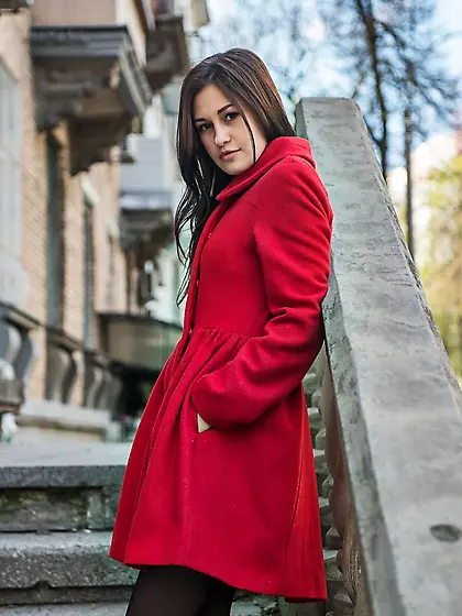 Sweet brunette doll Lilian A erotically demonstrates hot looking