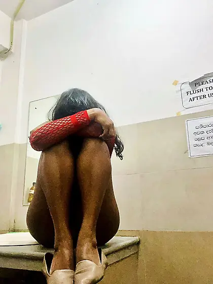 Srilanka girl My red pussy