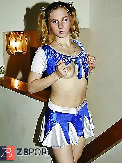Uber-Sexy Cheerleader Biotch