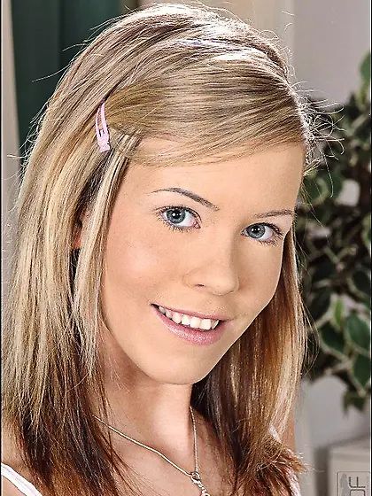 Cute blonde babe Jenna Sweet shows her soft pussy and fucks it b